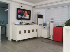 -目艮眼镜SHOWROOM(品牌集合店)