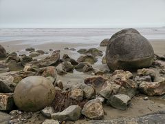 -摩拉基大圆石
