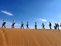 -亿利库布其七星湖沙漠生态旅游区