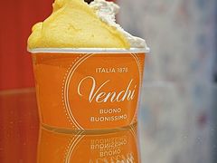 -Venchi (Chocolate & Gelato)