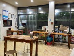 大堂-凡老头米线砂锅(古荡新村西粮站)
