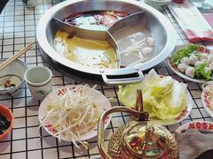 -山悦里 山野·鲜火锅(罗斯福广场店)