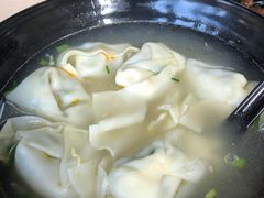 菜肉大馄饨-王家沙点心店(万航渡路店)