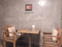 大堂-HIGH FIVE哈福手工汉堡(桂林路店)