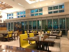 -月色西餐厅·海鲜刺身·烧烤(科学城保利郡雅酒店)