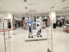 -优衣库(苏州天虹CCMall石路店)