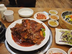 -喇喇排骨火锅·传统韩式脊骨汤(望京西园总店)