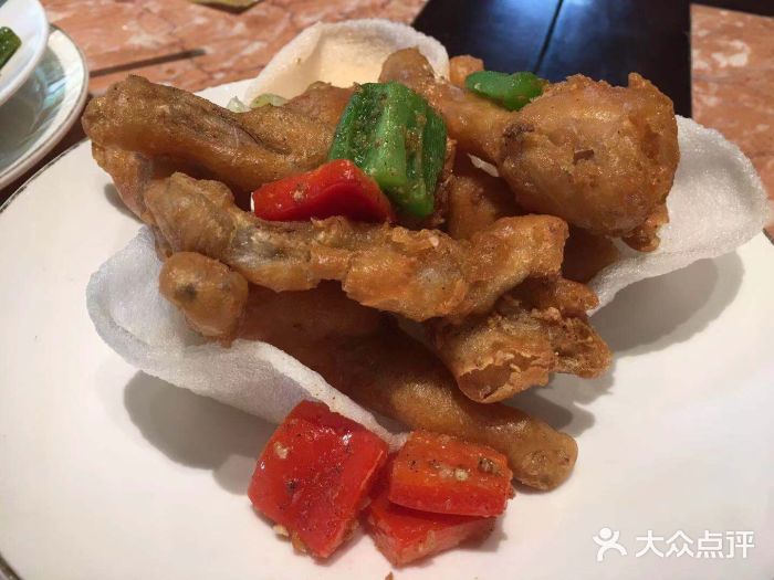 金玉满堂潮州酒楼(无限极荟购物广场店)椒盐牛蛙图片