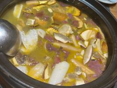 -一朵菌·野生菌探索家火锅(南亚店)