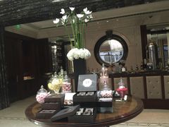 iphone_upload_pic-LONG BAR 廊吧(外滩华尔道夫酒店)