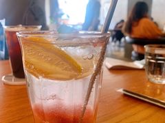 桃子西柚气泡水-UPPER KITCHEN(延安路店)