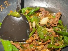 -费大厨辣椒炒肉(高铁吾悦广场店)