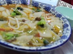 -撒拉人家.酸菜牦牛肉火锅