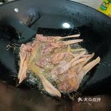 第一次做香炸鸭下巴，好吃又过瘾。