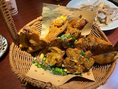 金牌脆皮猪手-魏铭鱼头捞饭(晋阳路店)