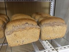 -秀云俄罗斯列巴屋(军星小区店)