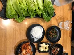 -肉甲韩国木炭烤肉(新壹街1店)