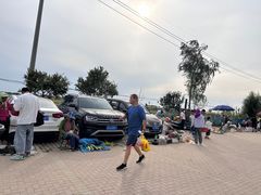 景点停车场-稻梦空间