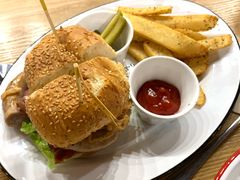 -HELLO 27 意面·沙拉·帕尼尼