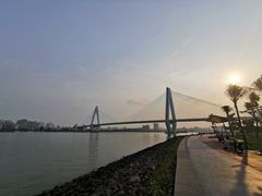 -万绿园