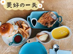 美式牛肉汉堡-荣耀.西式融合餐厅(留云湖店)