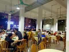 大堂-标记美食新鲜猪杂(兴南大道店)