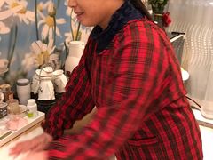 -阿姨来了月嫂服务中心(徐汇店)