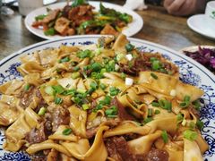 -壹阁胡羊焖饼(特色小吃街店)