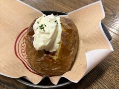 -BOURBON 玻本美式餐厅酒吧(虹桥新天地店)