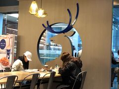 大堂-瑞幸咖啡(宝华国际广场店)