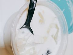 -志龙皇冠吃货椰子铺