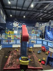 -哆啦爱梦儿童乐园(住邦城市广场店)