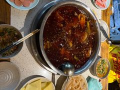 -肖肖酸萝卜鱼火锅(总店)