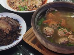 -杨肥肠火锅大排档(火车站花园店)