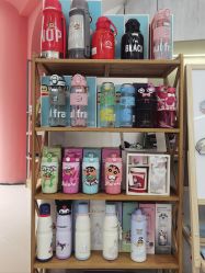 -卡通派潮品玩具折扣仓(青岛新城吾悦广场店)