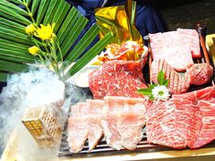 -铭牛烧肉·和牛海鲜自助(高新月牙湖店)