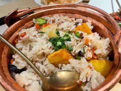 铜锅牛肝菌焖饭-一坐一忘云南菜(卓悦中心)