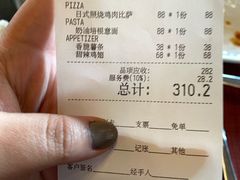 -WOLFGANG PUCK KITCHEN & BAR(迪士尼小镇店)
