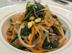 -汗腾格里·风味餐厅(新疆驻京办店)