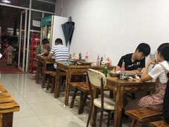 大堂-阿姨小肉摊(同济西苑店)