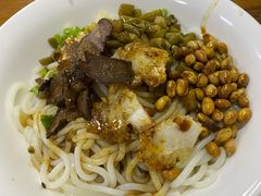 -牛八宝桂林米粉(八里庄店)