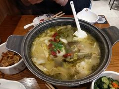 酸菜巴沙鱼-渝是乎川渝小炒(新世界百货望京店)