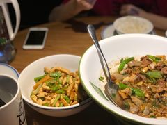 -费大厨辣椒炒肉(万家丽一店)