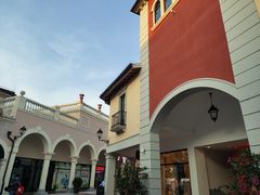 -佛罗伦萨小镇广佛名品奥特莱斯(疏港路店)