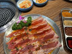 -明洞阿姨·韩式酱蟹烤肉·创意料理(三元桥店)