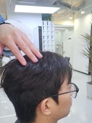 -V7 HAIR SALON
