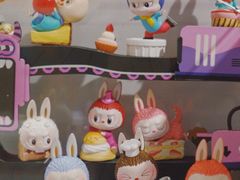 -泡泡玛特POPMART(国金街店)