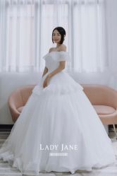 -Lady  Jane高端婚纱礼服馆