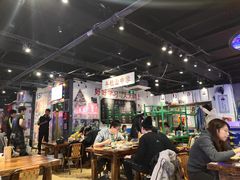 大堂-马路牙子地桌烤肉(工体店)
