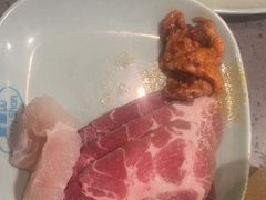 -金滏山烤肉·海鲜·火锅自助餐厅(襄阳万达店)
